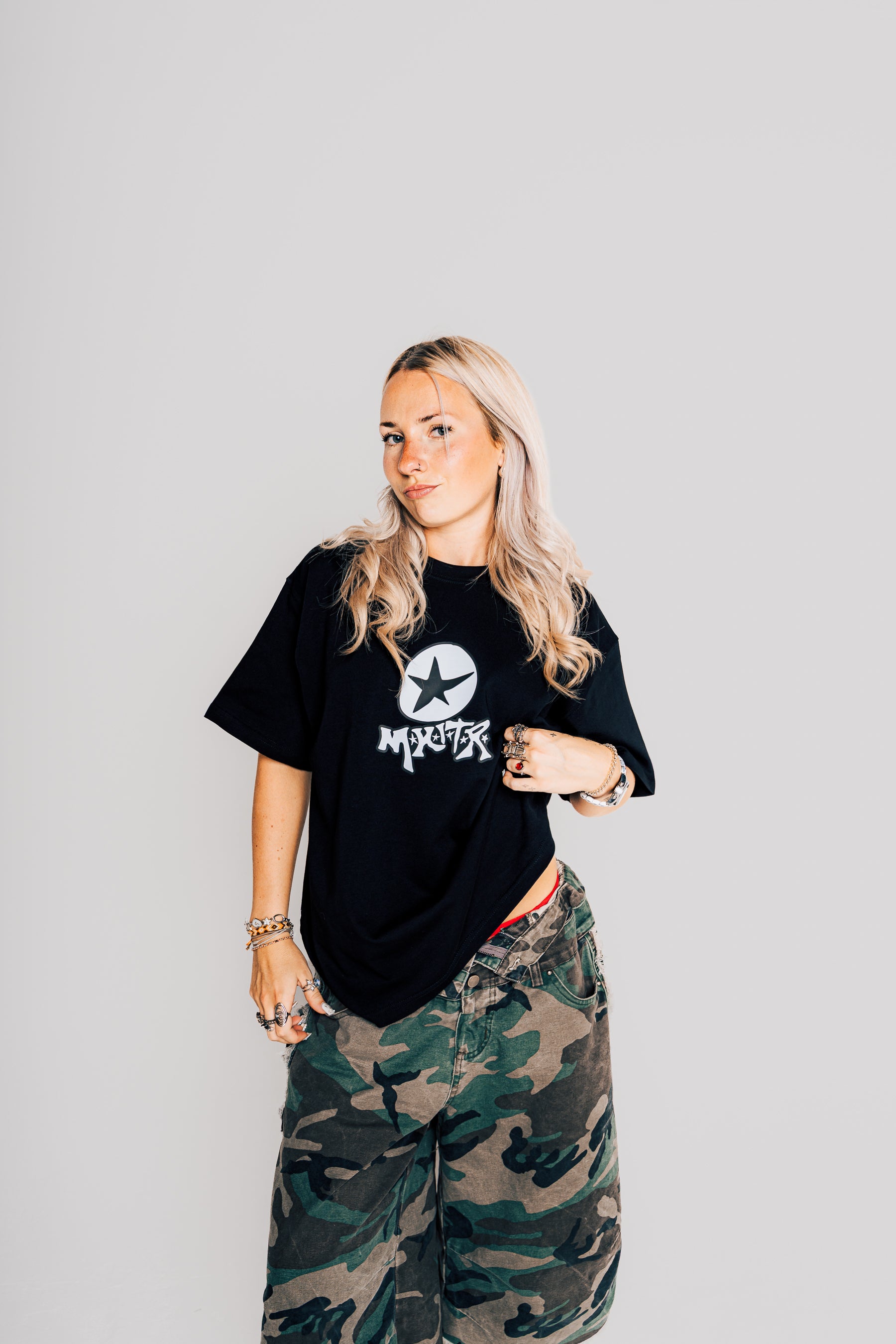 Star T-Shirt [Black]